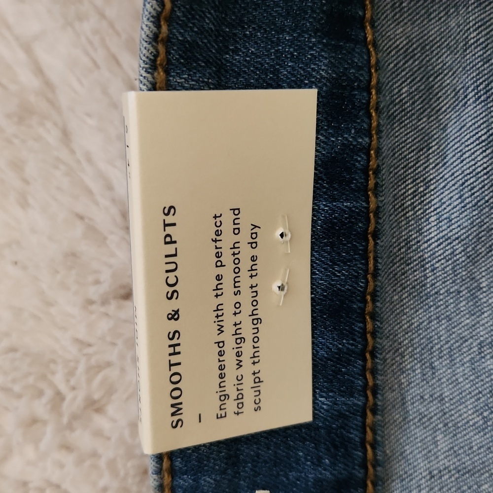 Universal Thread High Rise Midi Jean Shorts - Picture 4 of 5